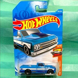 Hot Wheels 67 Chevy C10 Blue Pickup